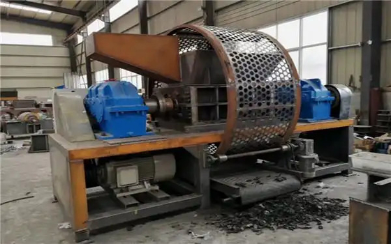 خرید 35kW*2 ماشین های زباله تایر خرد کننده سایز تایر ورودی کمتر از 1200mm online manufacture
