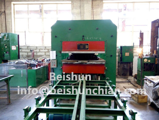 قیمت مناسب مطبوعات ولکاناسیون لاستیکی 1200T کنترل PLC برای ولکاناسیون محصولات لاستیکی آنلاین