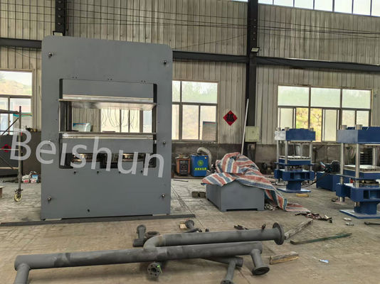 قیمت مناسب دستگاه پرس ولکانیزاسیون لاستیک صفحه داغ بزرگ 1500 × 1500 میلی‌متر با فشار 800 تن برای ولکانیزاسیون یکنواخت آنلاین