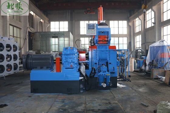 قیمت مناسب 110L مخلوط کننده اتاق لاستیک مخلوط کننده داخلی تغذیه توسط ماشین کمکی بالا آنلاین