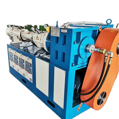 قیمت مناسب ماشین اکسترودر لاستیک DC132 0-60r/min سرعت پیچ 300mm قطر پیچ جلو آنلاین