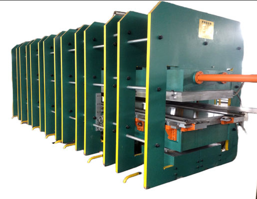 قیمت مناسب ماشین فشار گرما لاستیکی قابل تنظیم با سیستم کنترل PLC برای ماشین تولید کمربند ناقل پارچه آنلاین